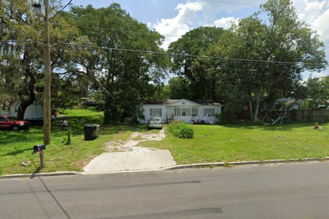 121 N Christiana Ave, Apopka, FL 32703